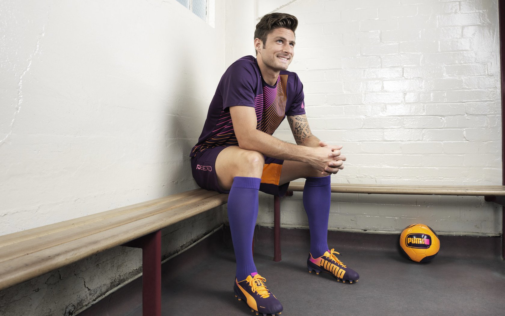 B席妙传助攻，曼城进攻端多点开花，曼城d席是谁